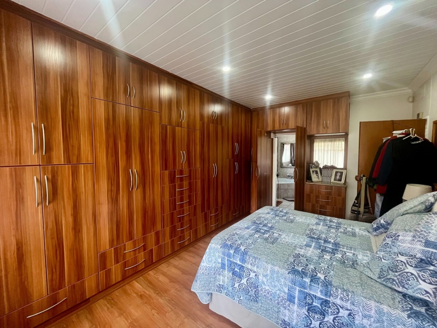 3 Bedroom Property for Sale in Flamwood North West